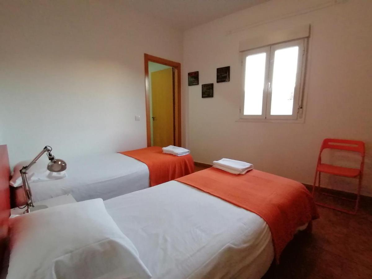 Apartamentos El Puente Madrid Bagian luar foto
