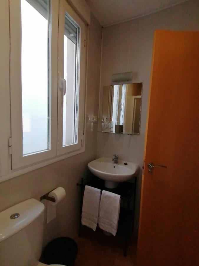 Apartamentos El Puente Madrid Bagian luar foto