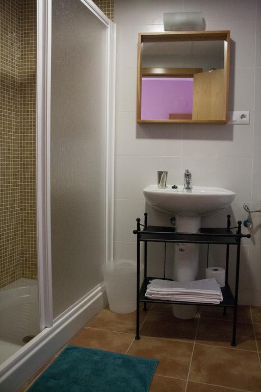 Apartamentos El Puente Madrid Ruang foto