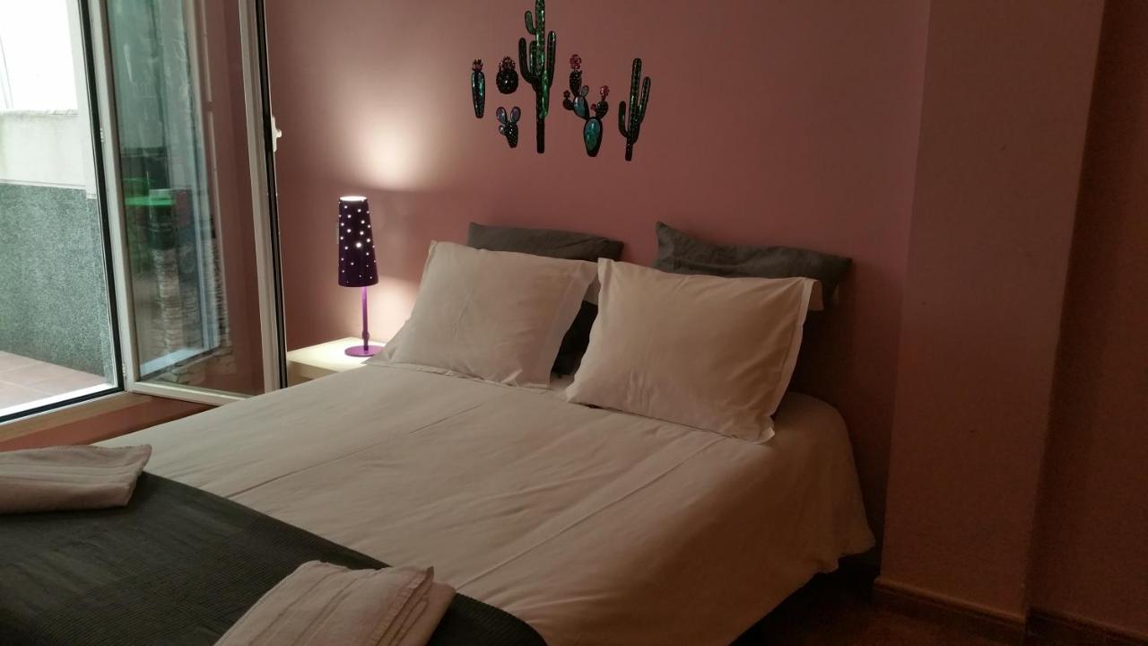 Apartamentos El Puente Madrid Bagian luar foto